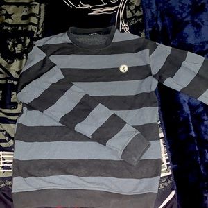Black & gray Volcom Sweater